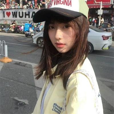 水中的女人